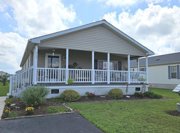 717 SAKS STREET, SMYRNA, DE 19977