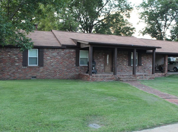 141 FOOTHILL Rd, Winfield, AL 35594