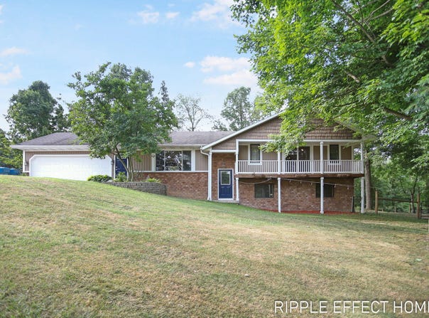 3410 Hidden Meadows Street, Zeeland, MI 49464