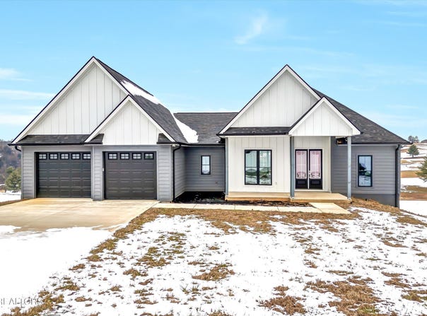 351 Fairway Drive, Dandridge, TN 37725