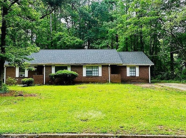 105 Meadowbrook, Fayetteville, GA 30215