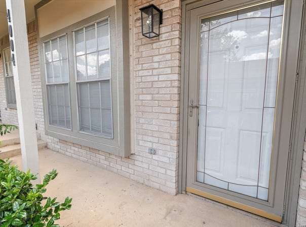 7880 Micron Dr, San Antonio, TX 78251