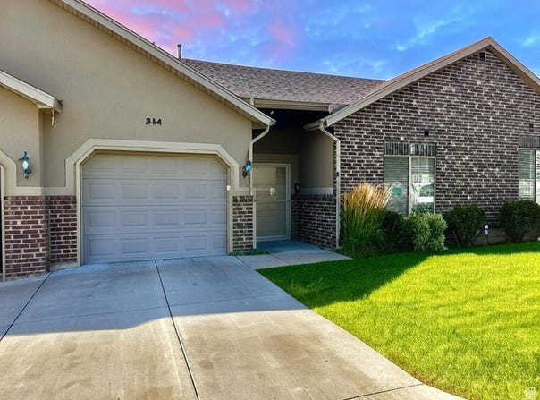 544 HYDE PARK, Kaysville, UT 84037