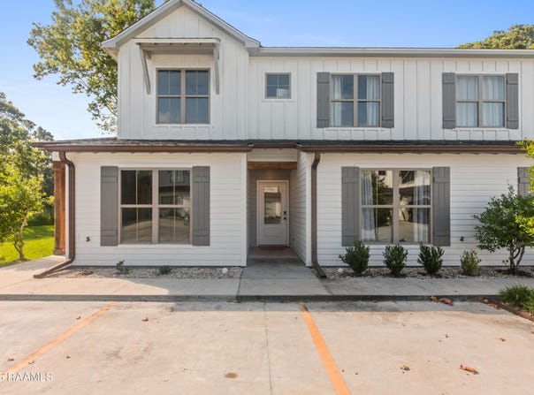 112 Oak Plains Alley, Lafayette, LA 70508