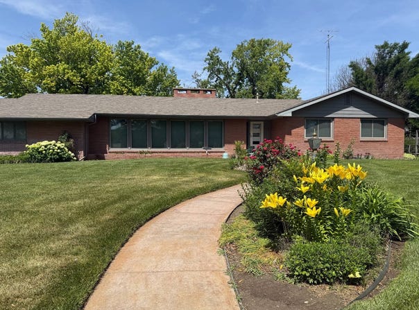 505 Maple Ave, Oakley, KS 67748