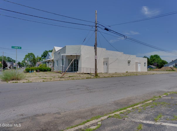 2558 Guilderland Avenue, Rotterdam, NY 12306