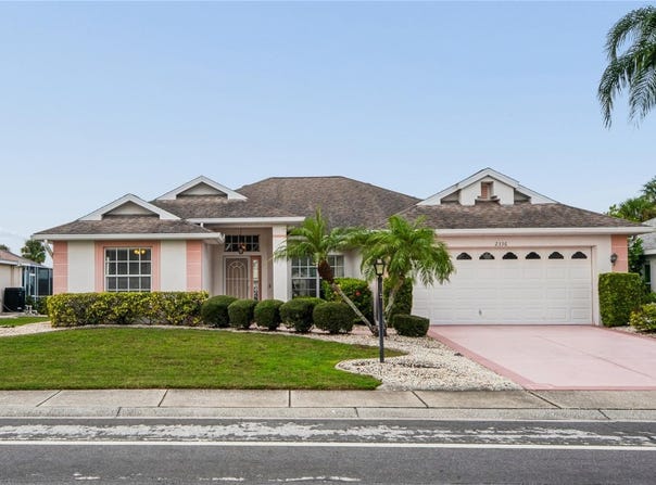 2336 E DEL WEBB Boulevard, SUN CITY CENTER, FL 33573