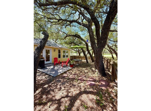 402 Myrtle St., Fulton, TX 78358
