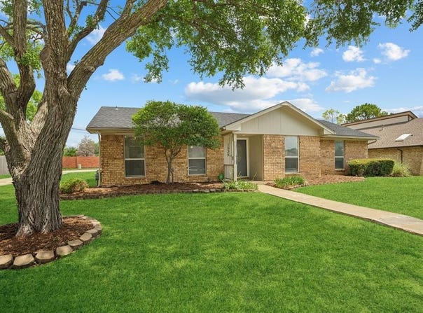 1535 Rocky Point Drive, Lewisville, TX 75077
