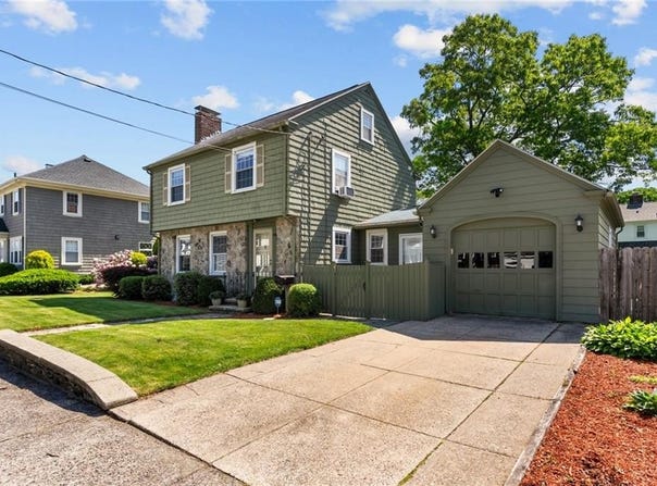 44 Felsmere Avenue, Pawtucket, RI 02861