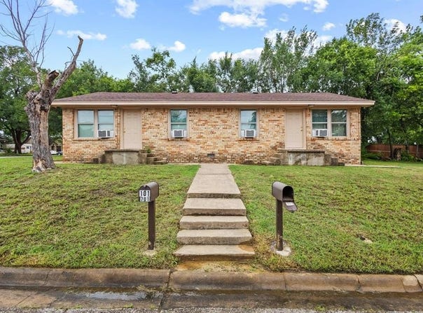 701 W Hull Street, Denison, TX 75020