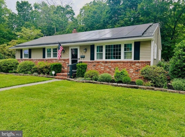 315 LAKE BOULEVARD, LINDENWOLD, NJ 08021