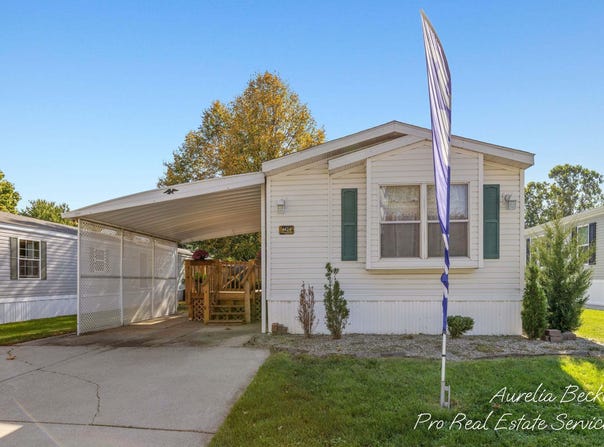 4424 Overlook Terrace SE, Kentwood, MI 49512