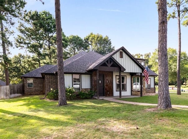 919 Millstone Lane, Chandler, TX 75758