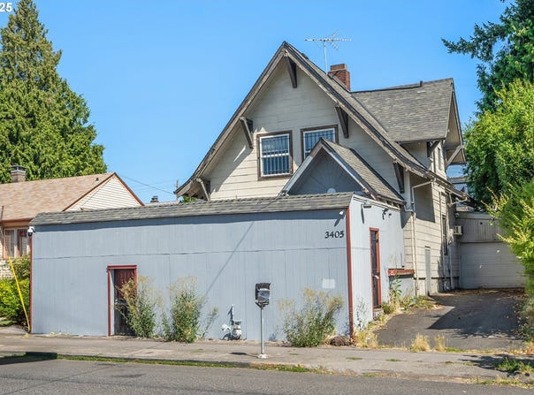 3403 NE BROADWAY ST, Portland, OR 97232