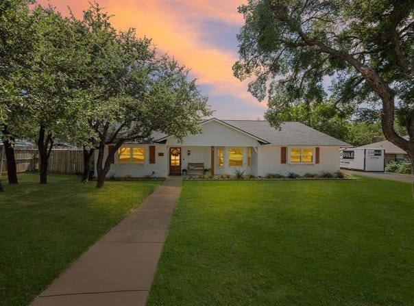 101 Hidden Valley Drive, Aledo, TX 76008