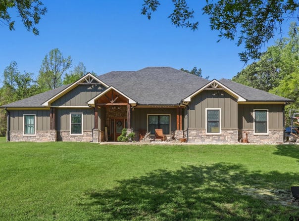 847 Calloway Rd, Marshall, TX 75670
