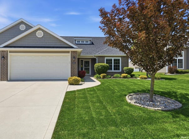 2113 Meadowsweet Parkway, Fort Wayne, IN 46808