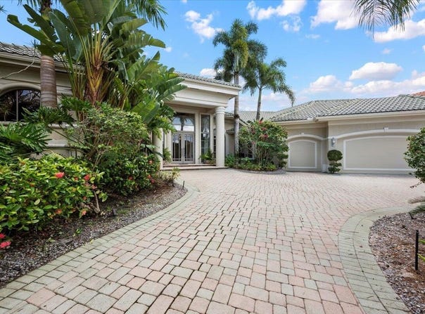 8571 Egret Lakes Lane, West Palm Beach, FL 33412