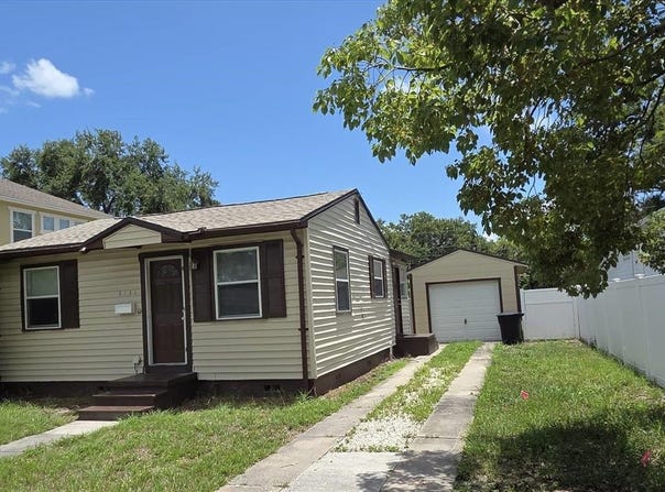 3131 MELTON STREET N, ST PETERSBURG, FL 33704
