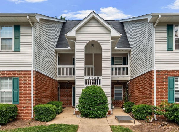 4222 Wellington Ridge Loop, Cary, NC 27518