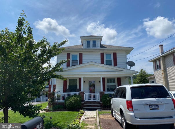 933 BARNESVILLE DRIVE, BARNESVILLE, PA 18214