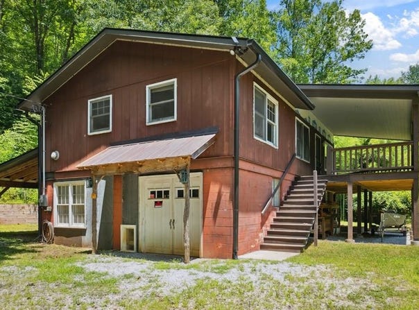 182 Deer Crossing Road, Franklin, NC 28734