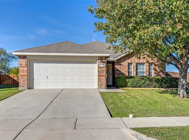 13729 Village Vista Drive, Fort Worth, TX 76052