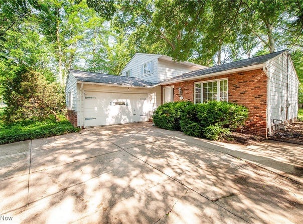 27680 Dunford Road, Westlake, OH 44145