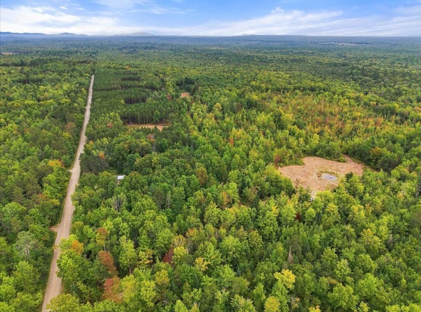 Drake Road, Bradford, ME 04410