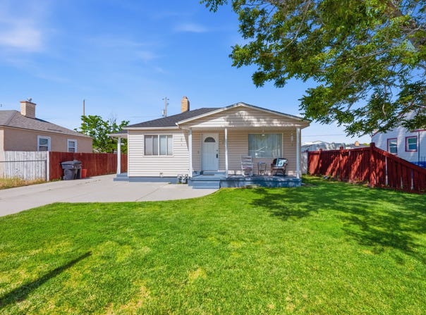 853 N 235 E, Orem, UT 84057