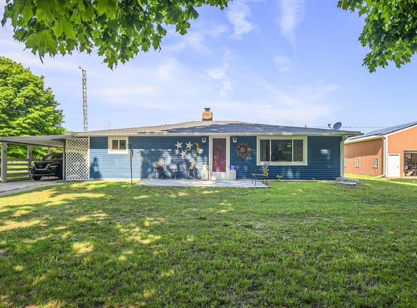 09860 26th Street, Gobles, MI 49055