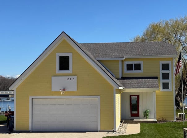 15710 Connelly Avenue, Spring Lake, MI 49456