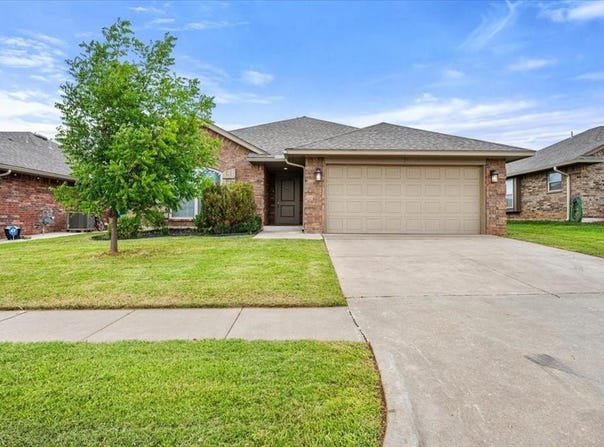 1109 Chestnut Creek Drive, Yukon, OK 73099