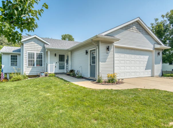 121 W Calgary Drive, Hastings, MI 49058