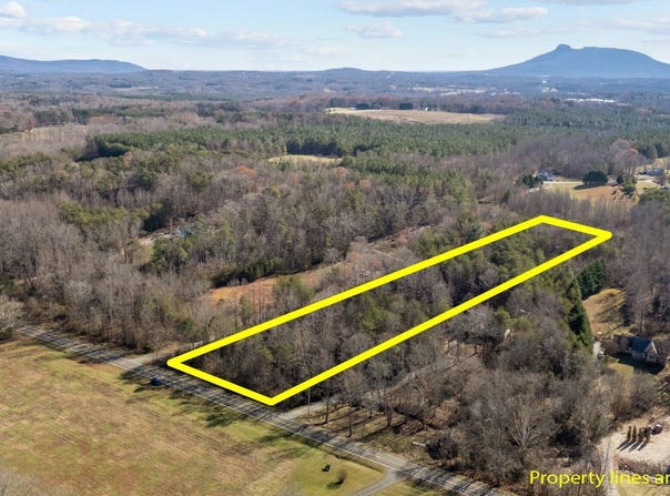 00 Simmons Road, Pilot Mountain, NC 27041