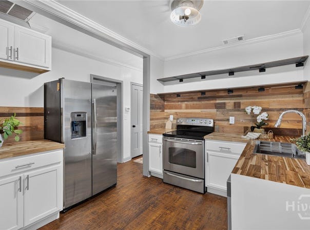 1710 E 41st Street, Savannah, GA 31404