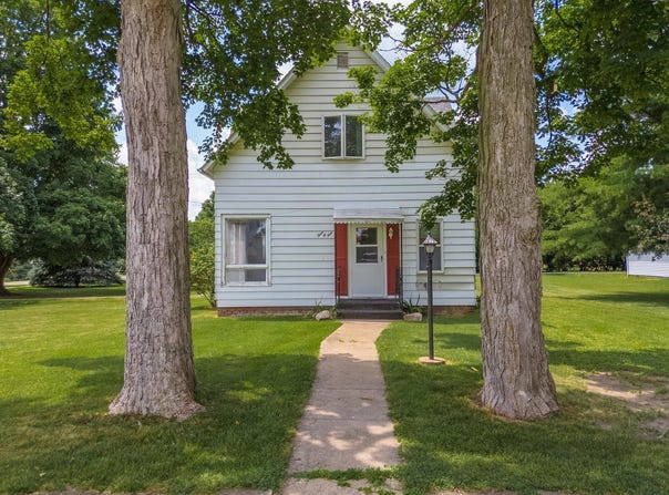 309 N Oak Street, Toluca, IL 61369