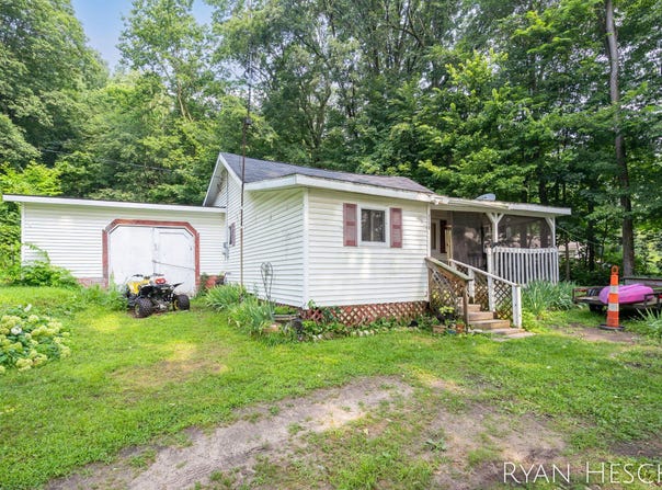5210 Bluewater Highway, Saranac, MI 48881
