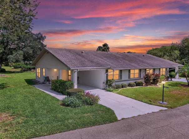 1607 HOVINGTON Circle, SUN CITY CENTER, FL 33573