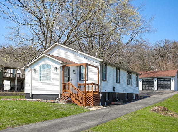 19w640 Bluff Road, Lemont, IL 60439