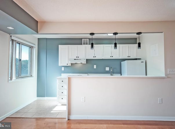2500 N VAN DORN STREET, ALEXANDRIA, VA 22302