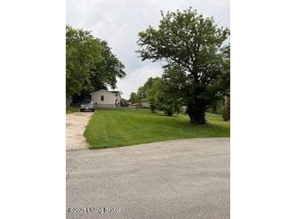 1606 Betances Ct, La Grange, KY 40031