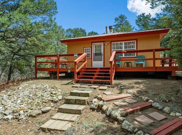 170 Northwest Slope Drive, Regina, NM 87046