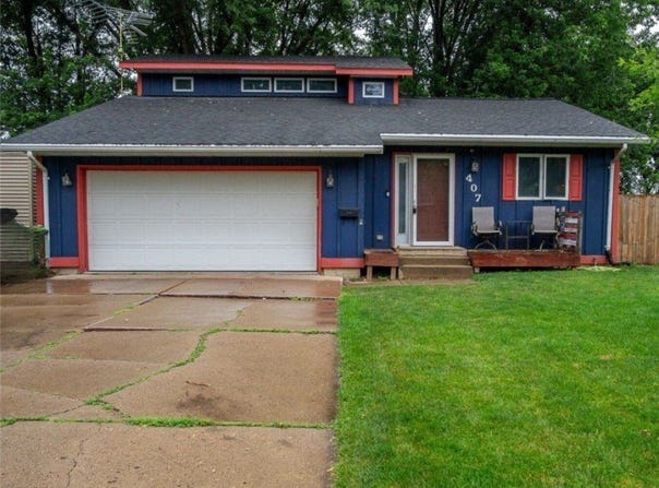 407 Cedar Avenue E, Menomonie, WI 54751