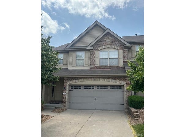 110 Distinction Drive, Lake St Louis, MO 63367