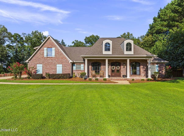 208 Kitty Hawk Circle, Brandon, MS 39047