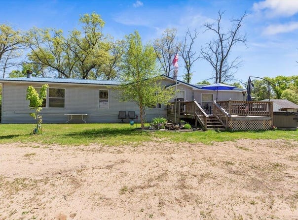 1818 E 58th St Street, Newaygo, MI 49337