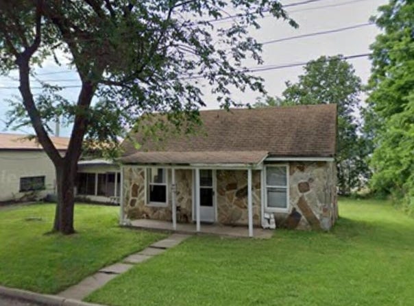 211 Main Street, Monett, MO 65708