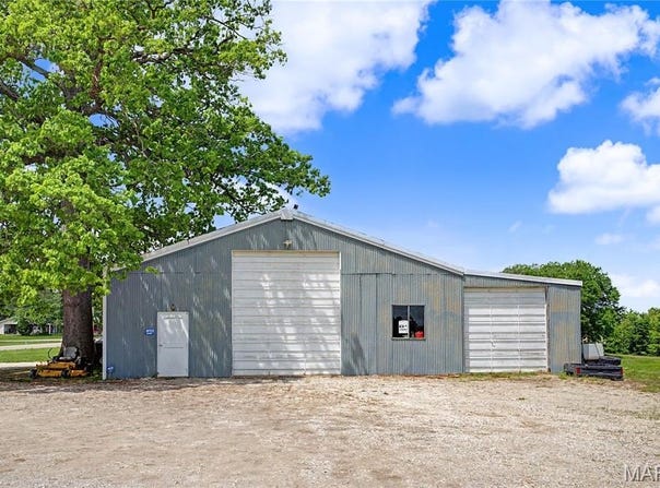 7276 State Highway 72, Jackson, MO 63755